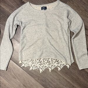 Beautiful Lace Back Swearshirt